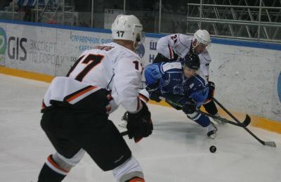 ХК «Рязань» проиграл в первом домашнем матче чемпионата ВХЛ   